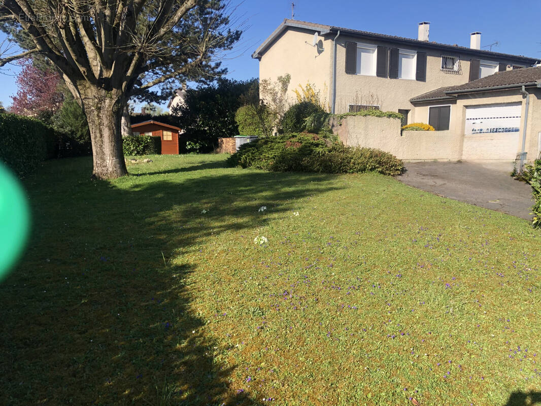 Maison à CLAYE-SOUILLY