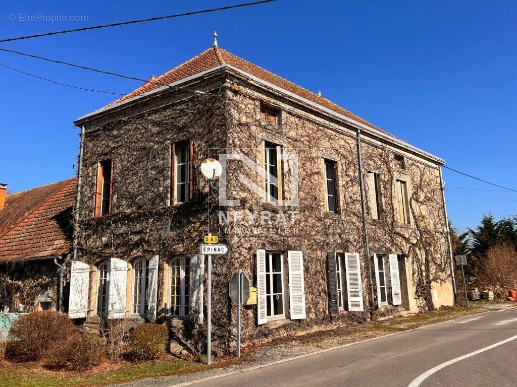 Maison à EPINAC