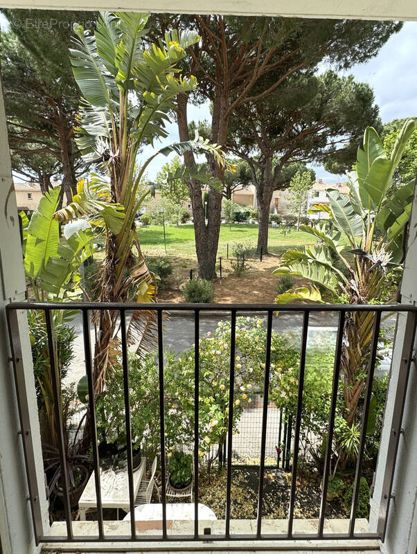 Appartement à LA LONDE-LES-MAURES