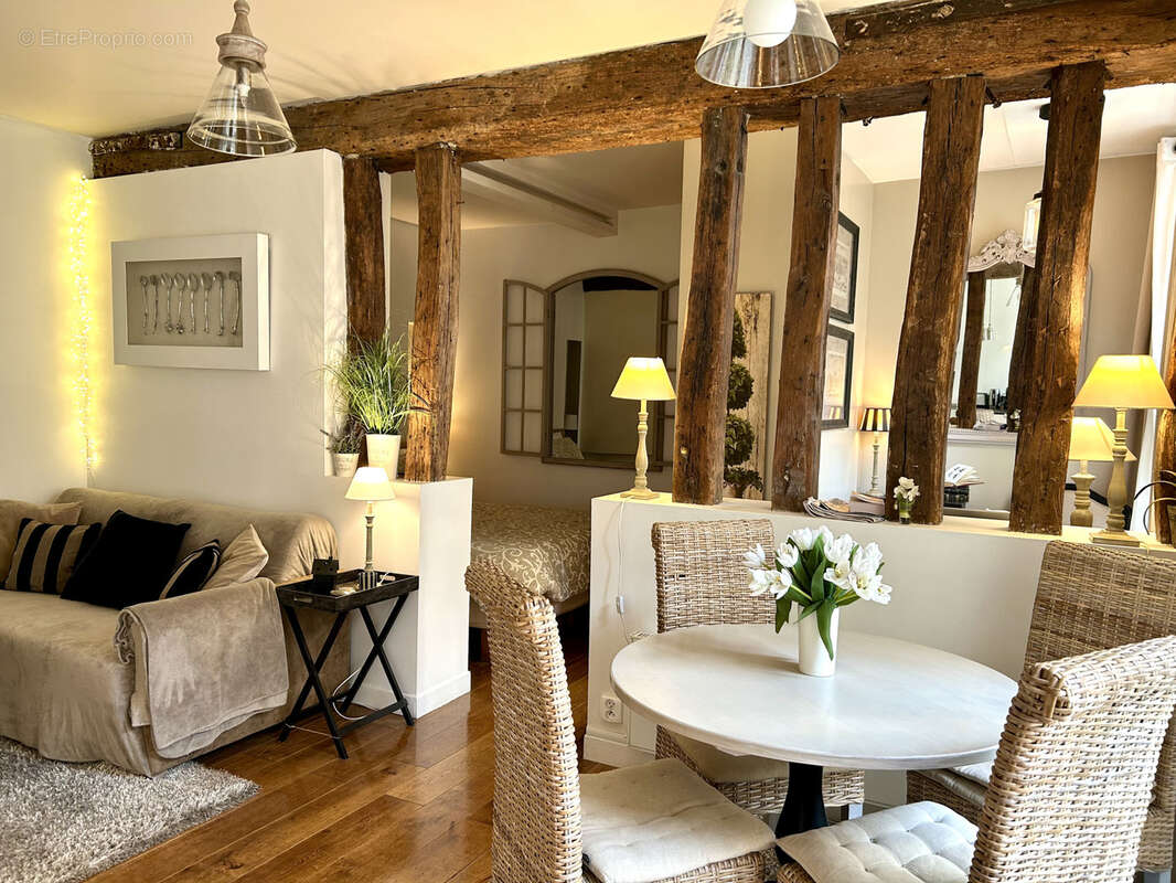 Appartement à PARIS-4E