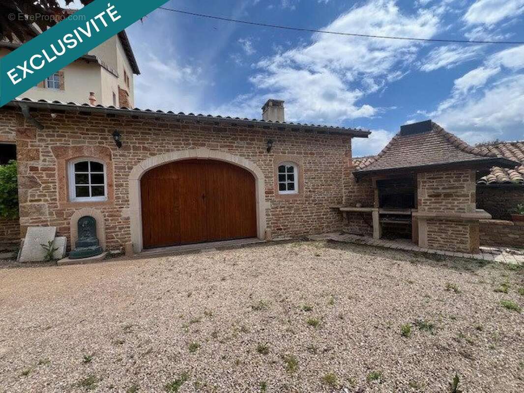 Photo 2 - Maison à CHARNAY-LES-MACON