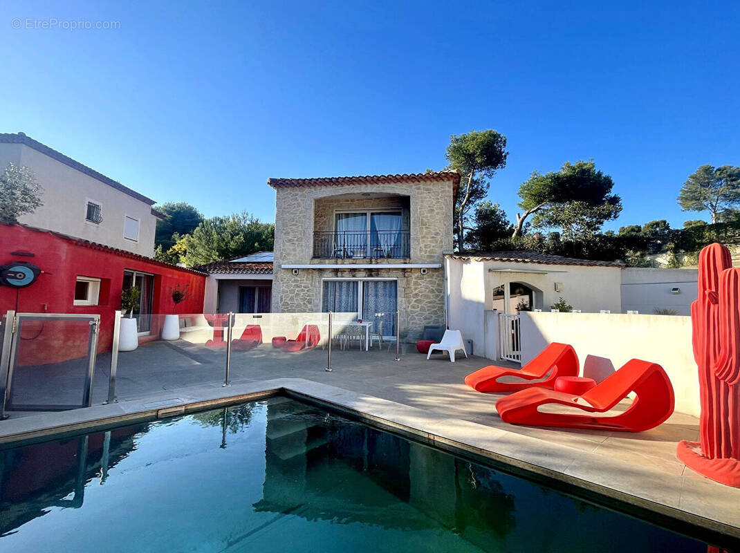 Maison à ENSUES-LA-REDONNE