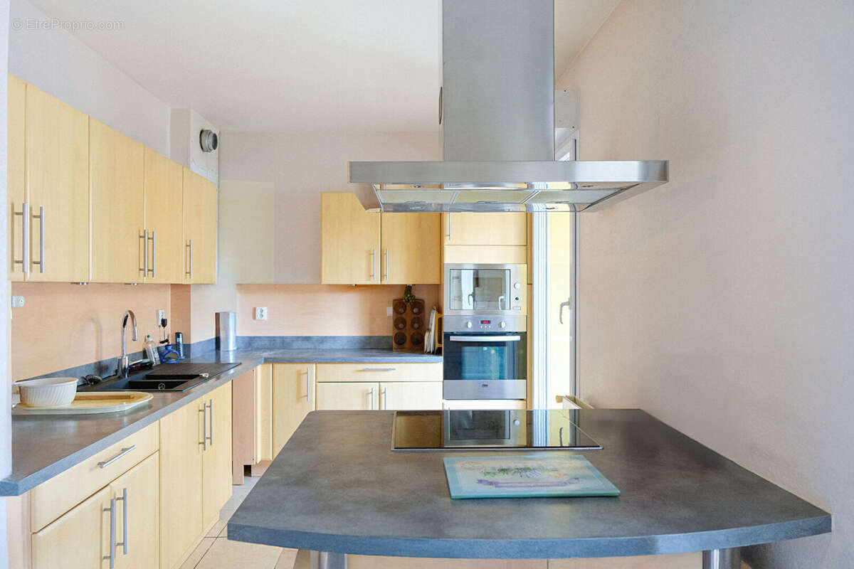 Appartement à TASSIN-LA-DEMI-LUNE