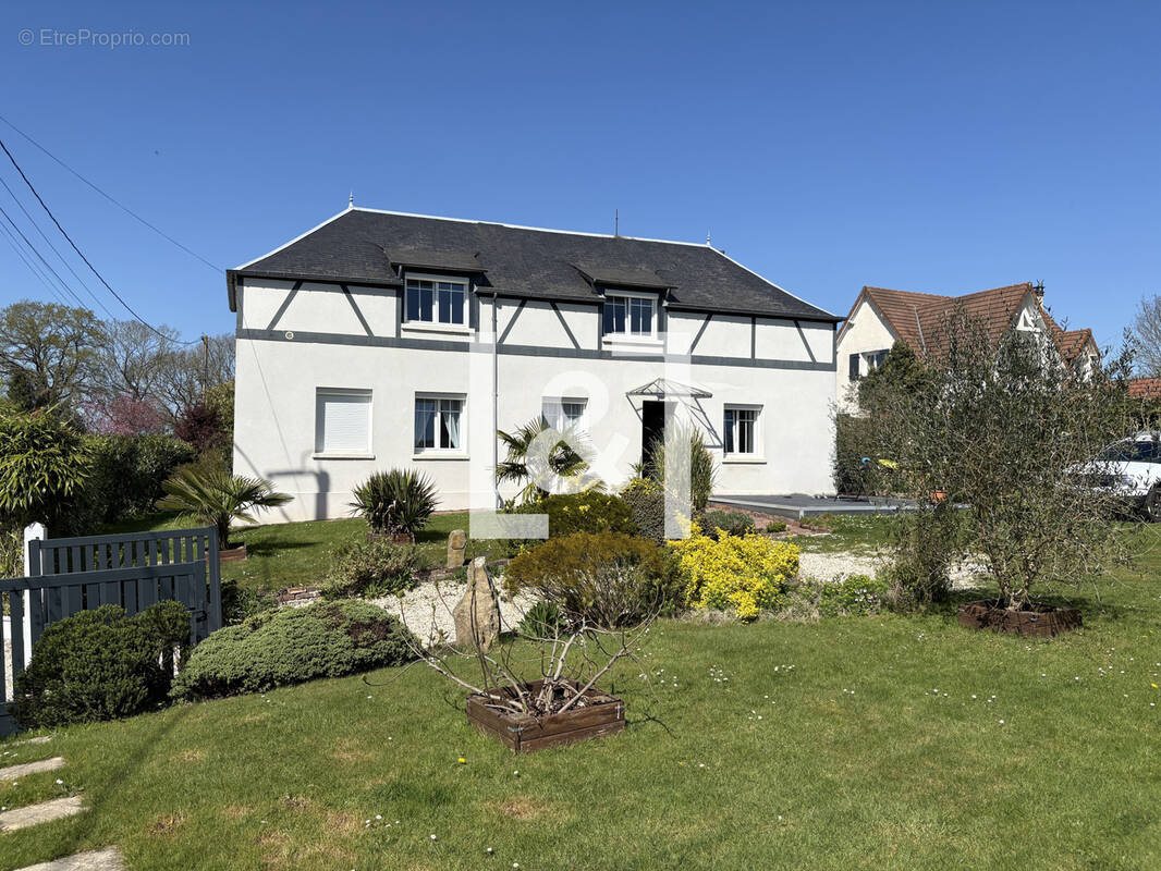 Maison à FRESNE-LE-PLAN