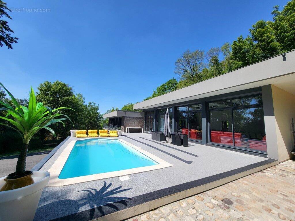 Maison à MONTIVILLIERS