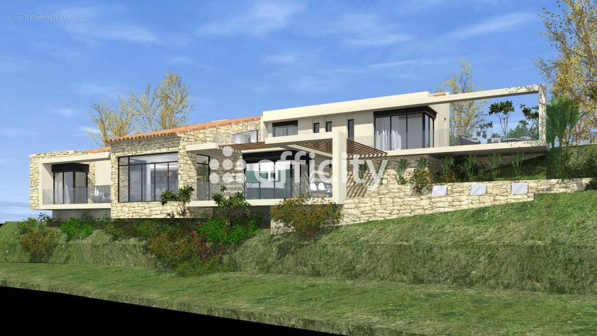Terrain à PIERREFEU