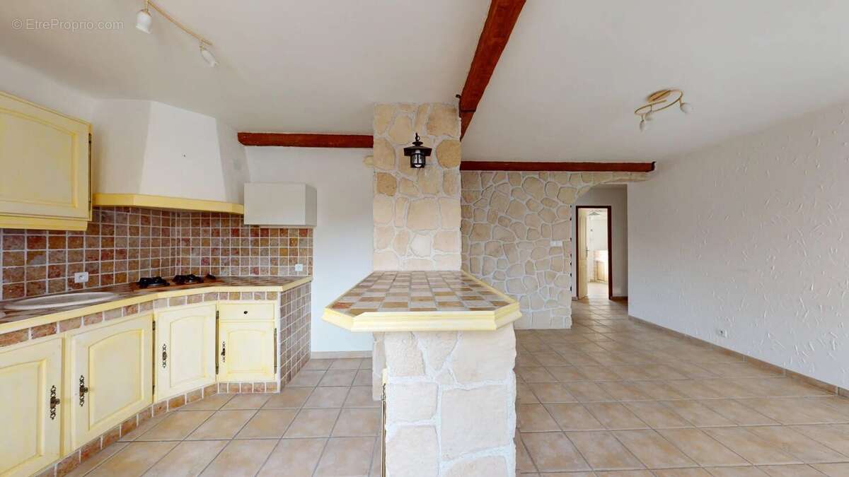 Appartement à PORT-DE-BOUC