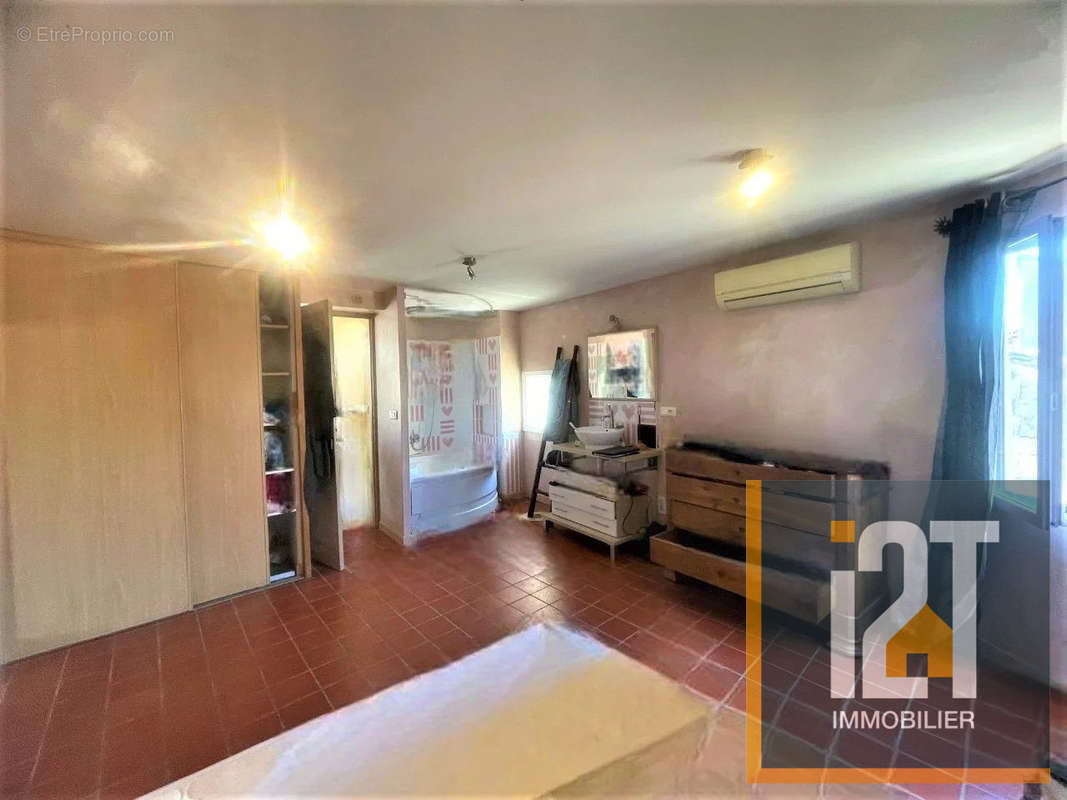 Appartement à BEAUCAIRE