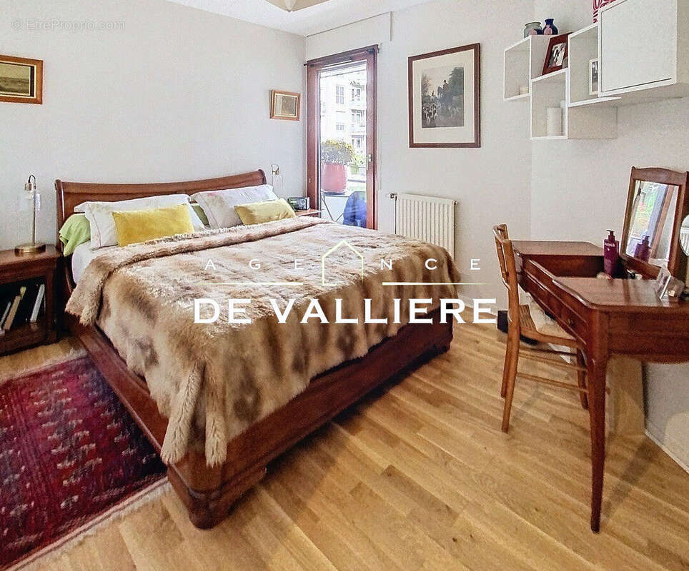 Appartement à SURESNES
