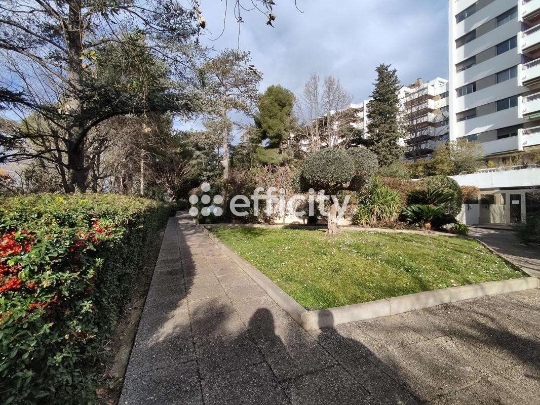Appartement à MARSEILLE-9E