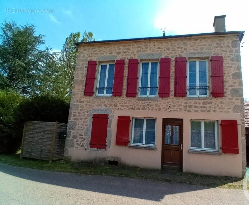 Maison à LORMES