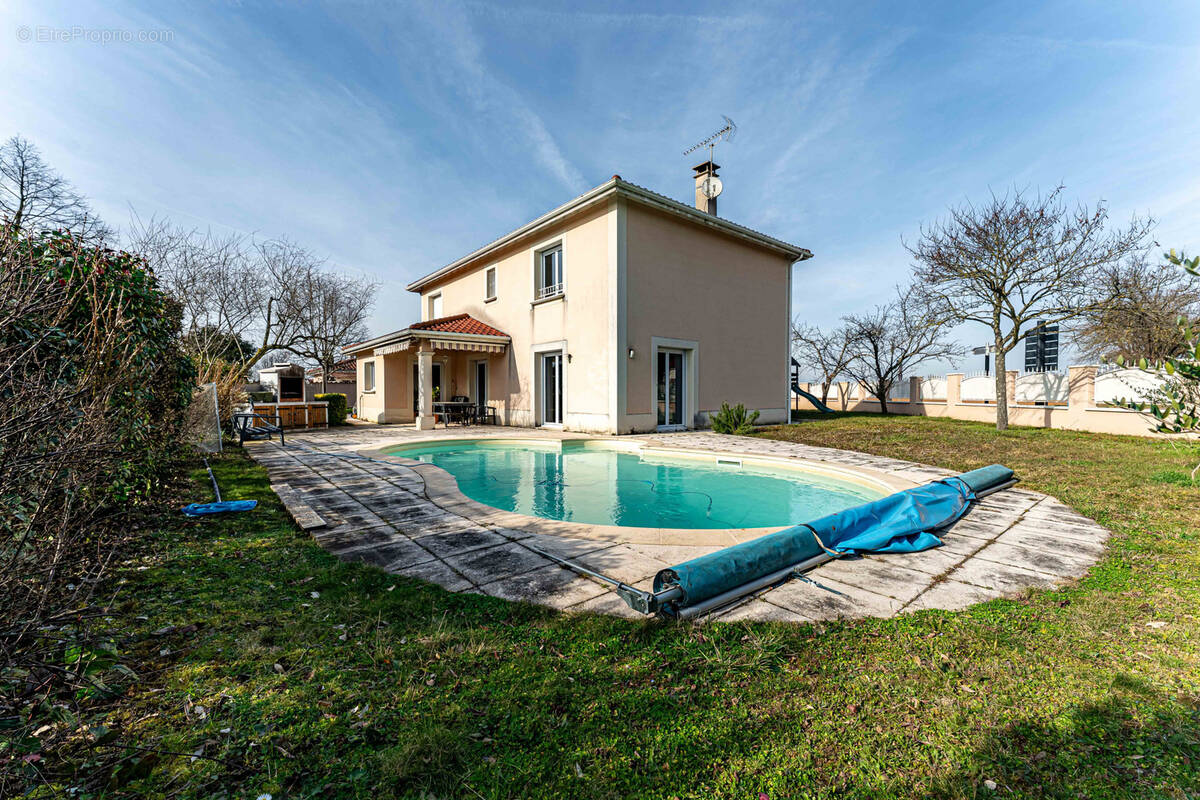 Maison à SAINT-PRIEST