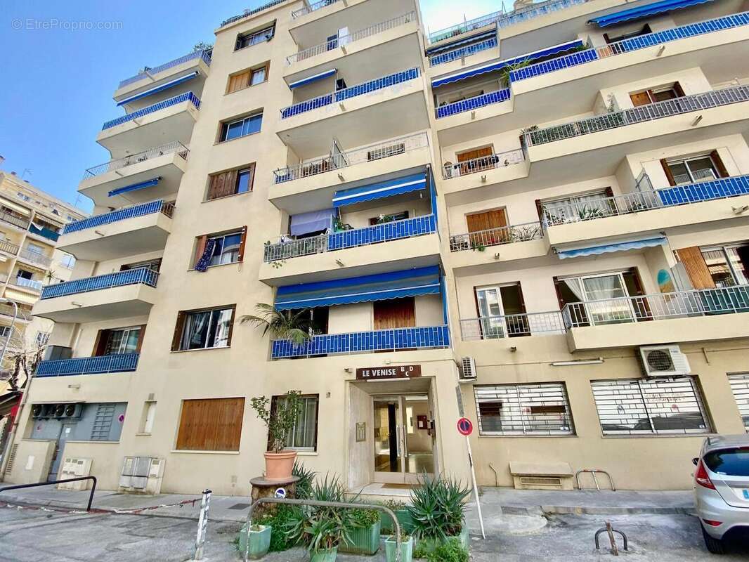   - Appartement à NICE