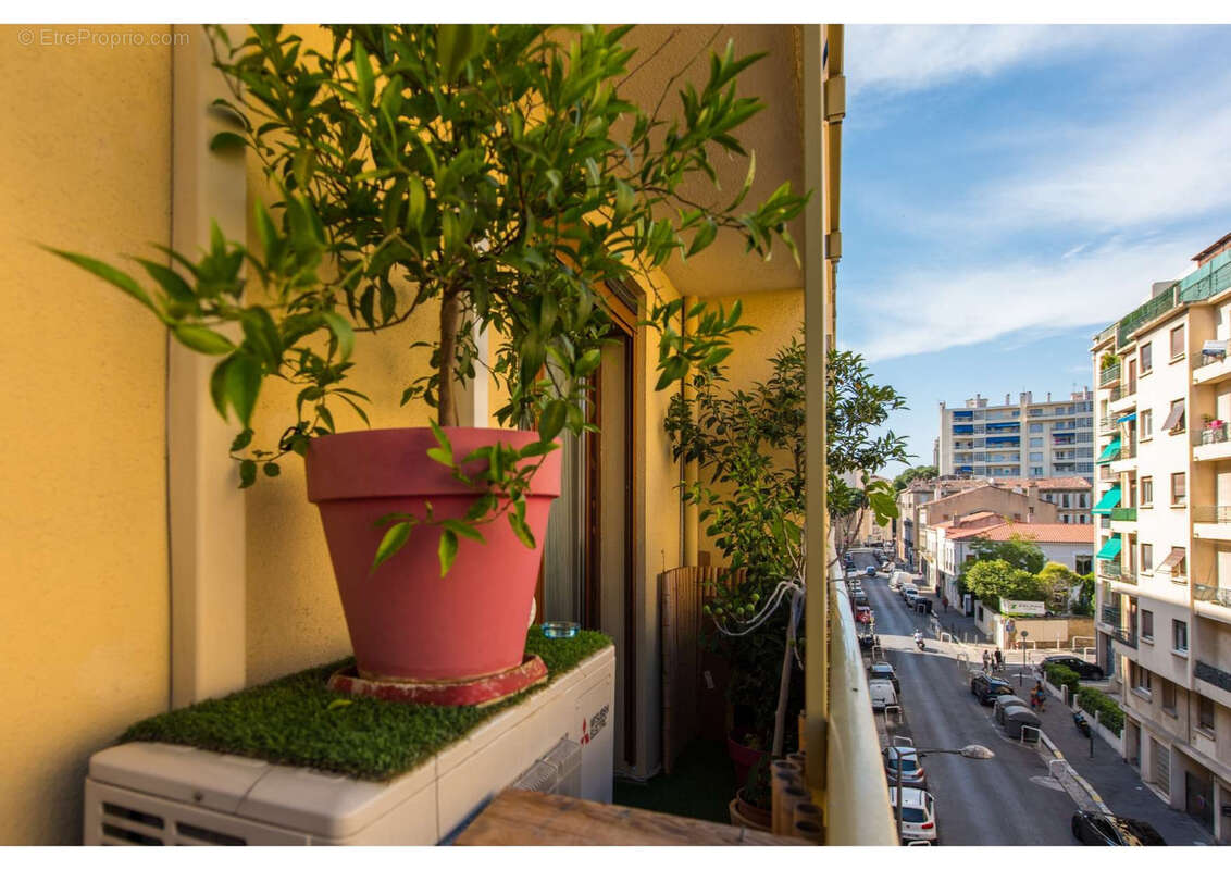 Appartement à MARSEILLE-5E