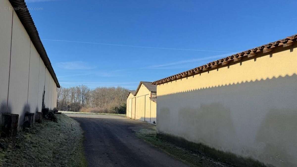 Appartement à NEUVIC