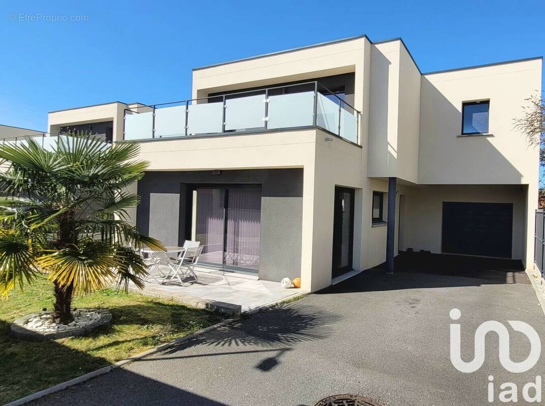 Photo 1 - Maison à OISSEL