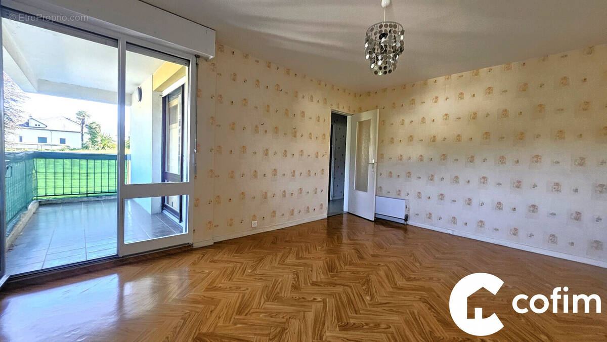 Appartement à OLORON-SAINTE-MARIE