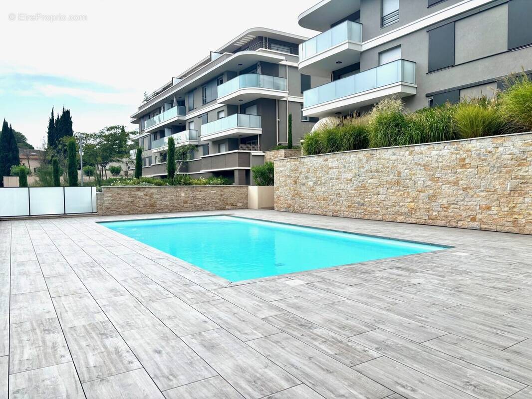Appartement à MOUGINS
