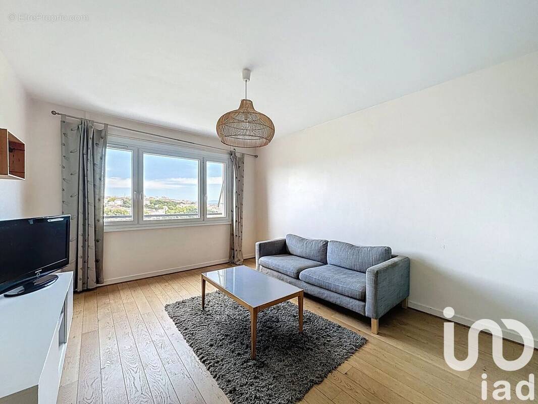 Photo 1 - Appartement à LYON-9E