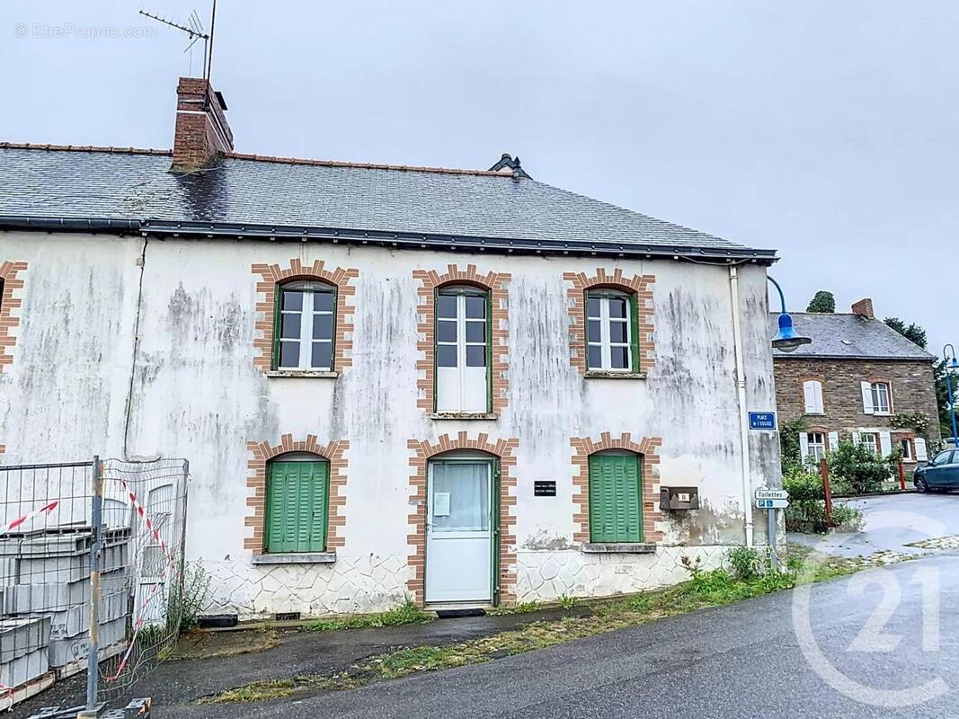 Maison à LA CHAPELLE-DE-BRAIN