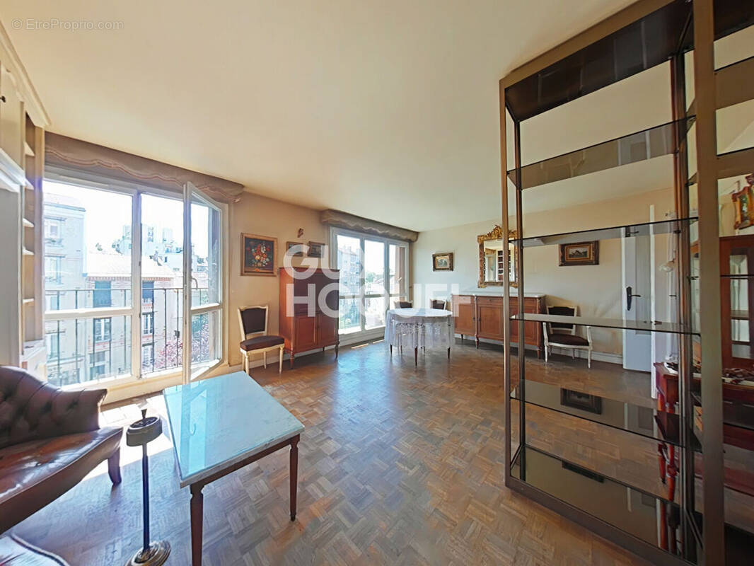 Appartement à FONTENAY-SOUS-BOIS