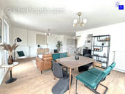 Séjour (1) - Appartement à SAINT-MAUR-DES-FOSSES