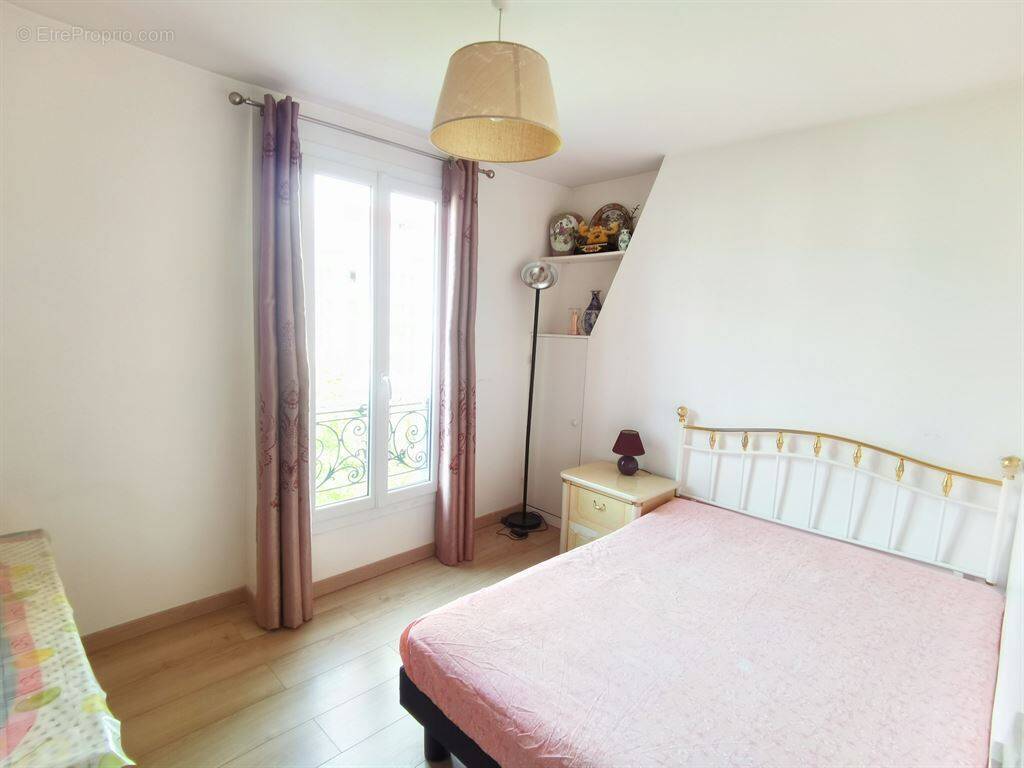 Appartement à PARIS-10E