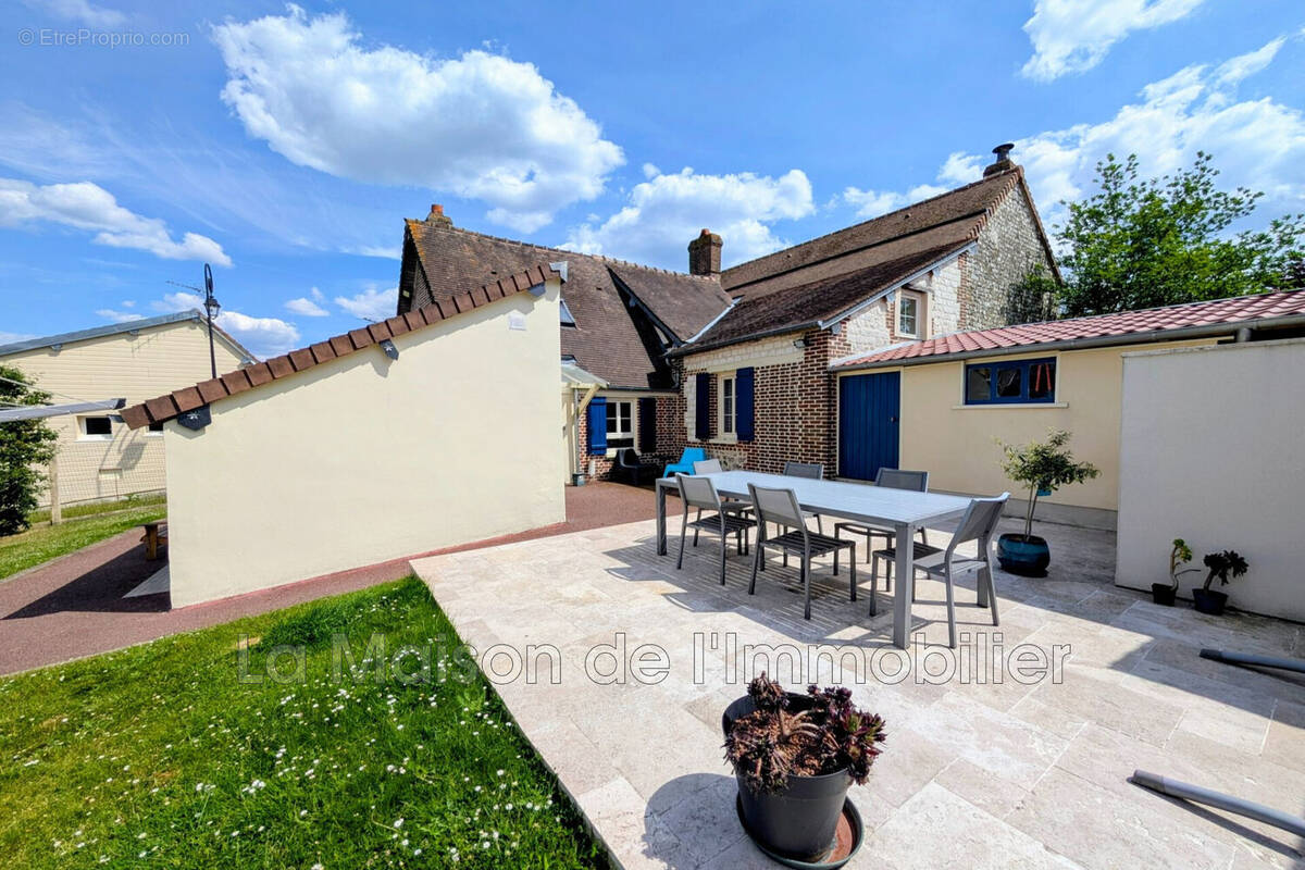 Maison à PONT-DE-L&#039;ARCHE