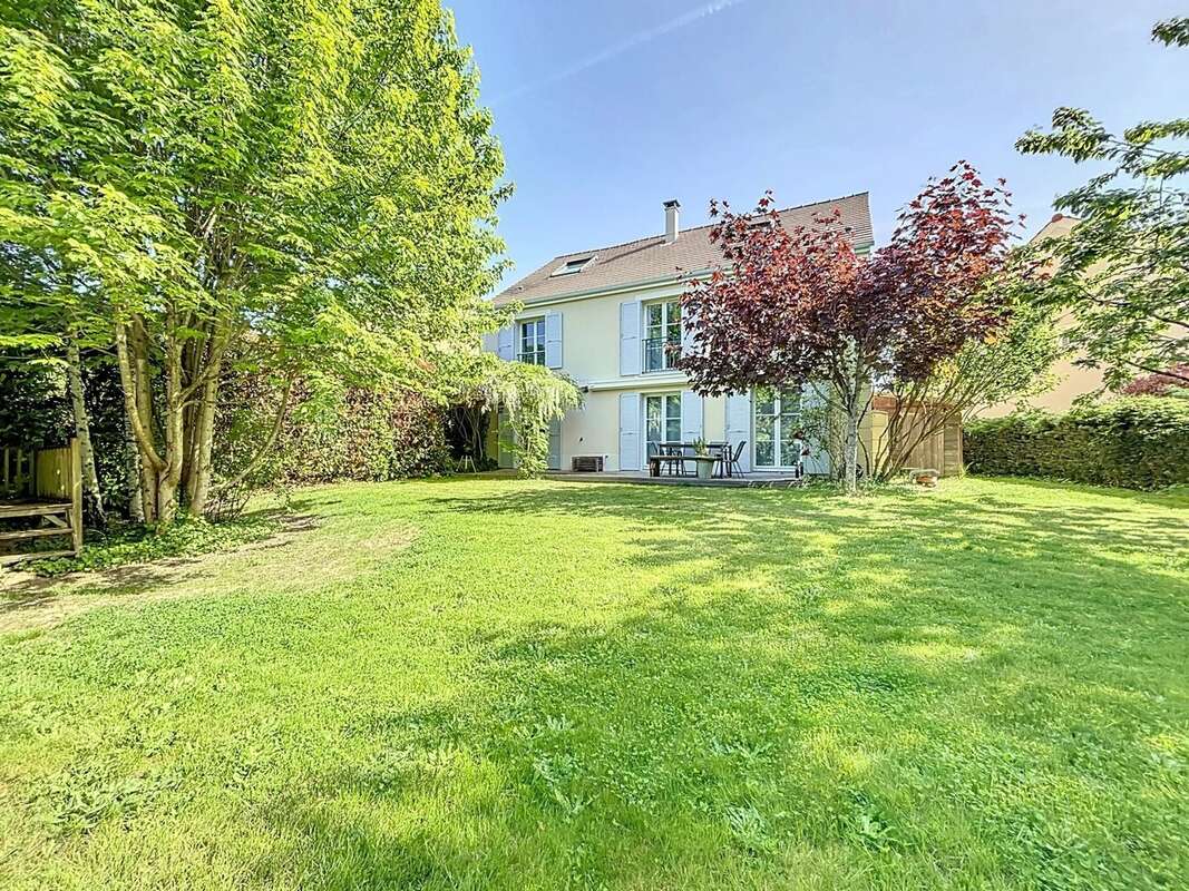 Maison à PLAISIR