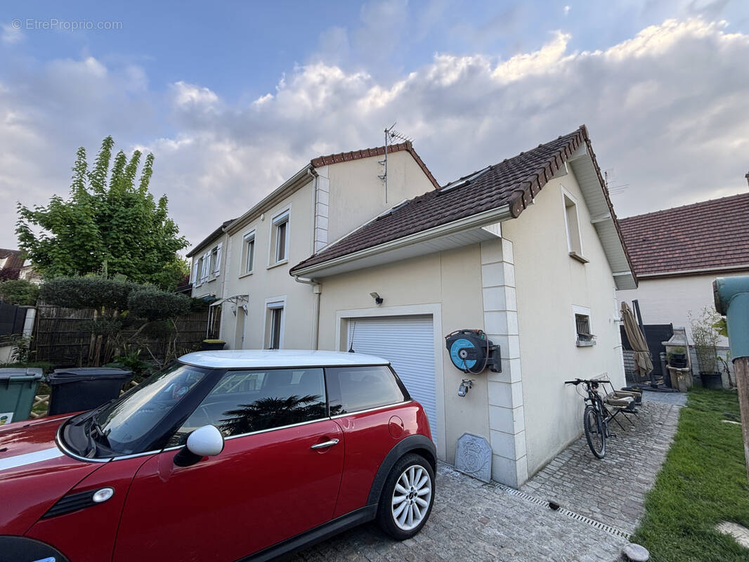 Maison à VILLIERS-SUR-MARNE
