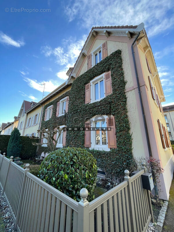 Appartement à HUNINGUE