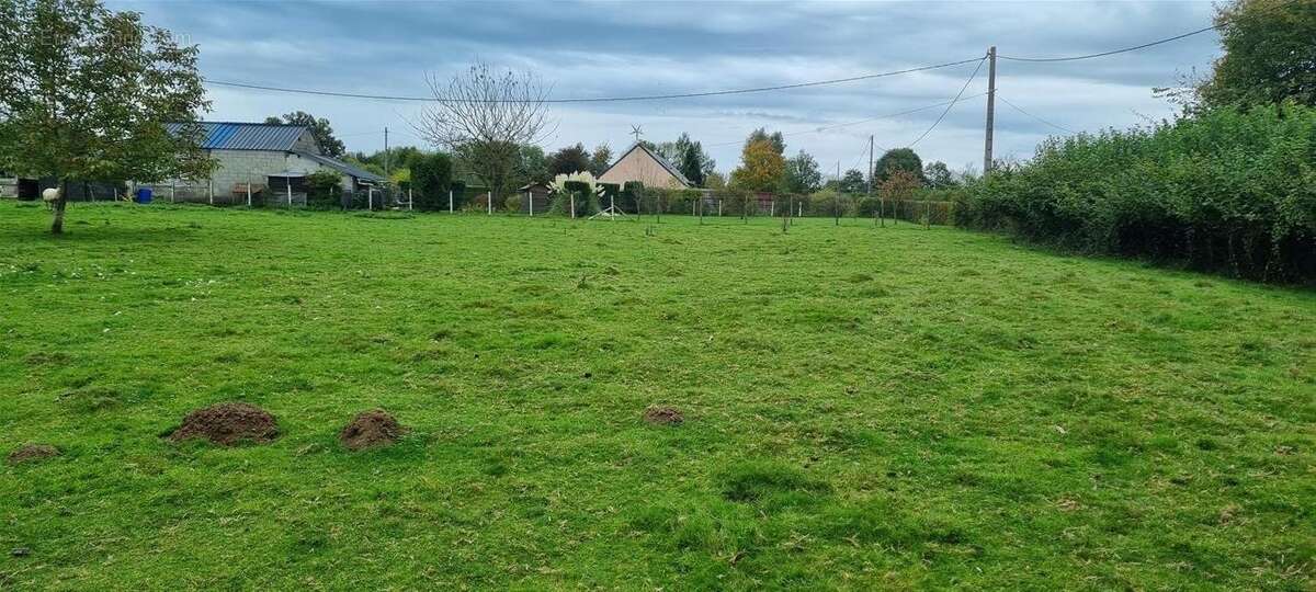 Terrain à GACE