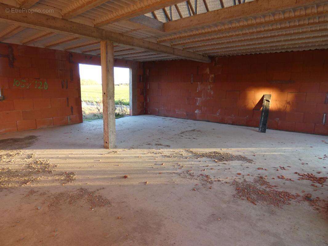 Appartement à VERT-EN-DROUAIS