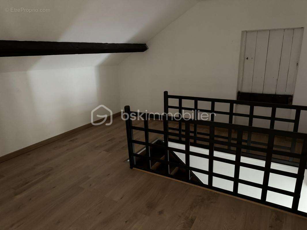 Appartement à BOGNY-SUR-MEUSE