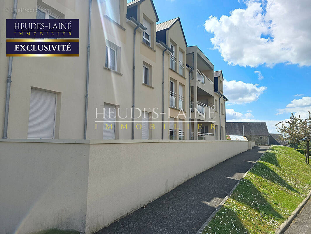 Appartement à VILLEDIEU-LES-POELES