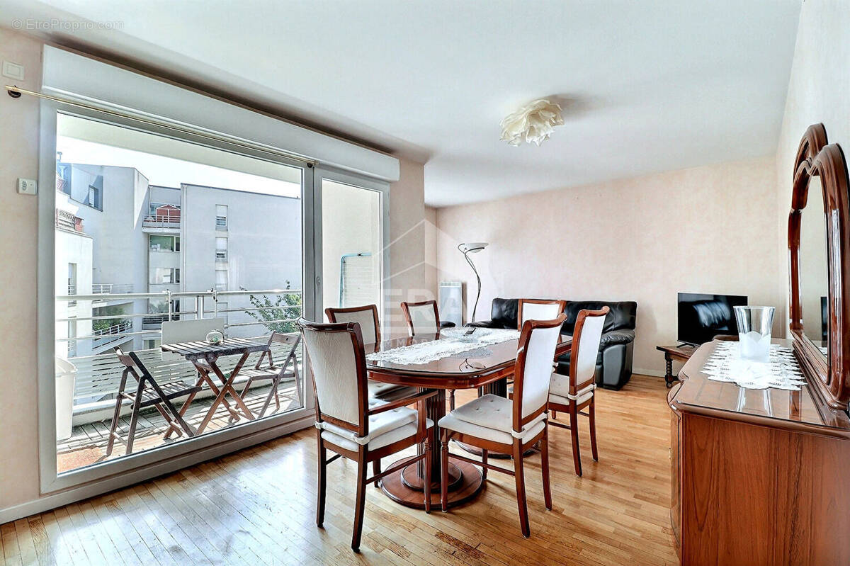 Appartement à SAINT-DENIS