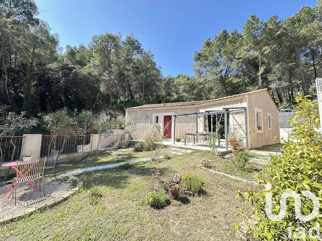 Photo 1 - Maison à CALVISSON