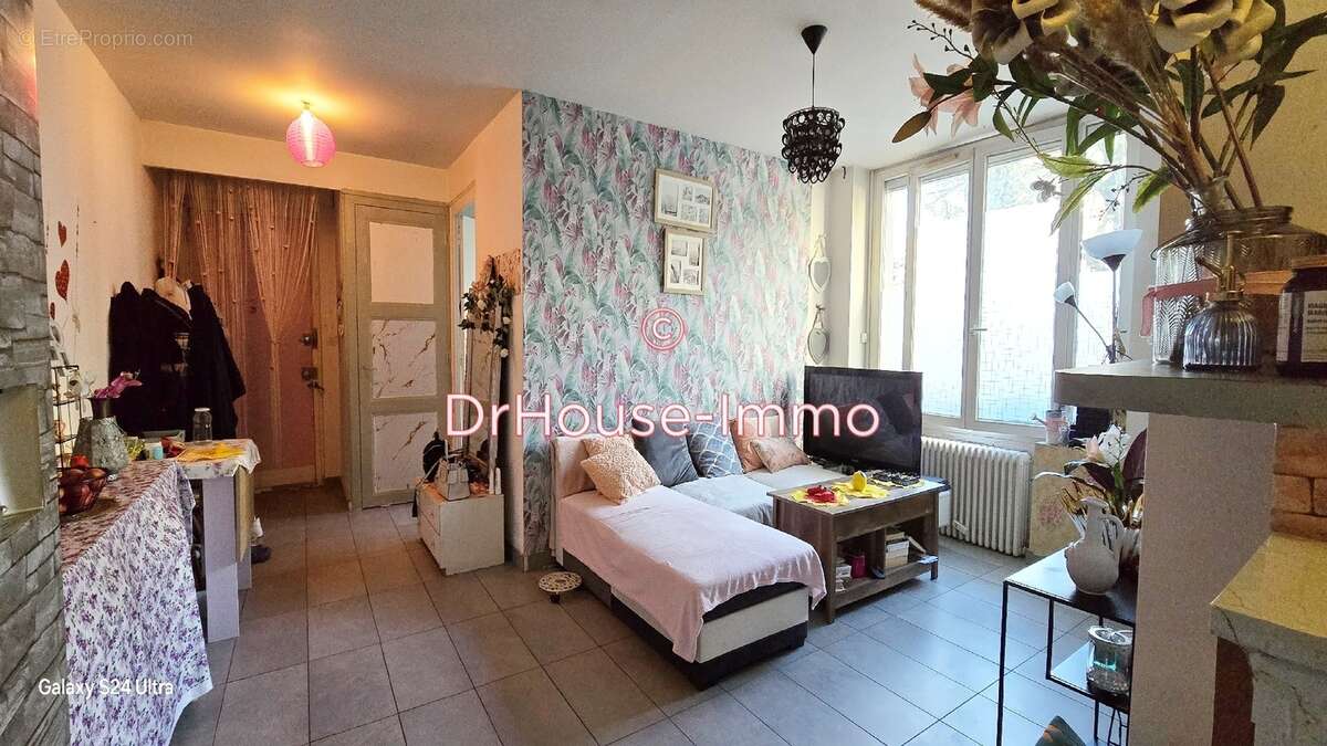 Appartement à SAINT-ETIENNE