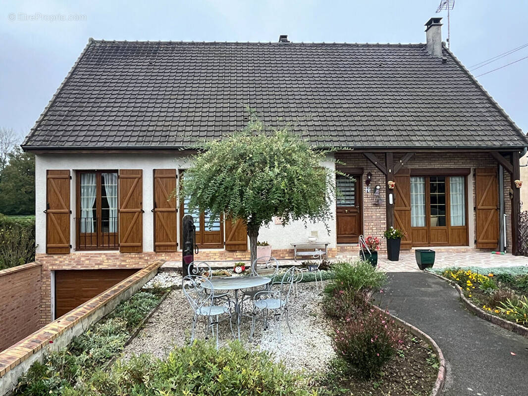 Maison à TERGNIER
