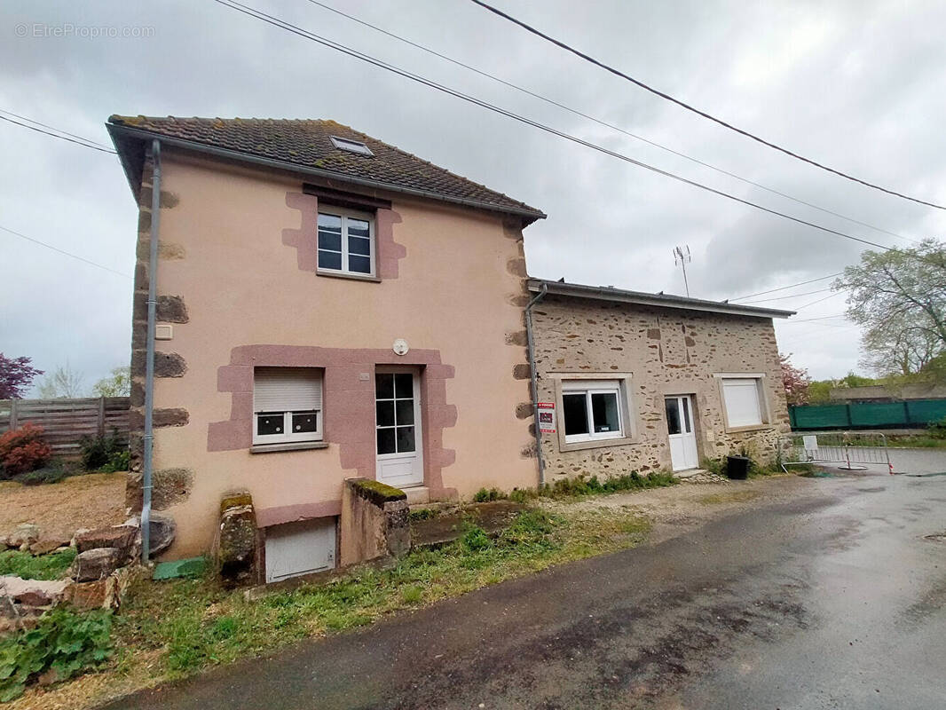 Maison à SOUGE-LE-GANELON