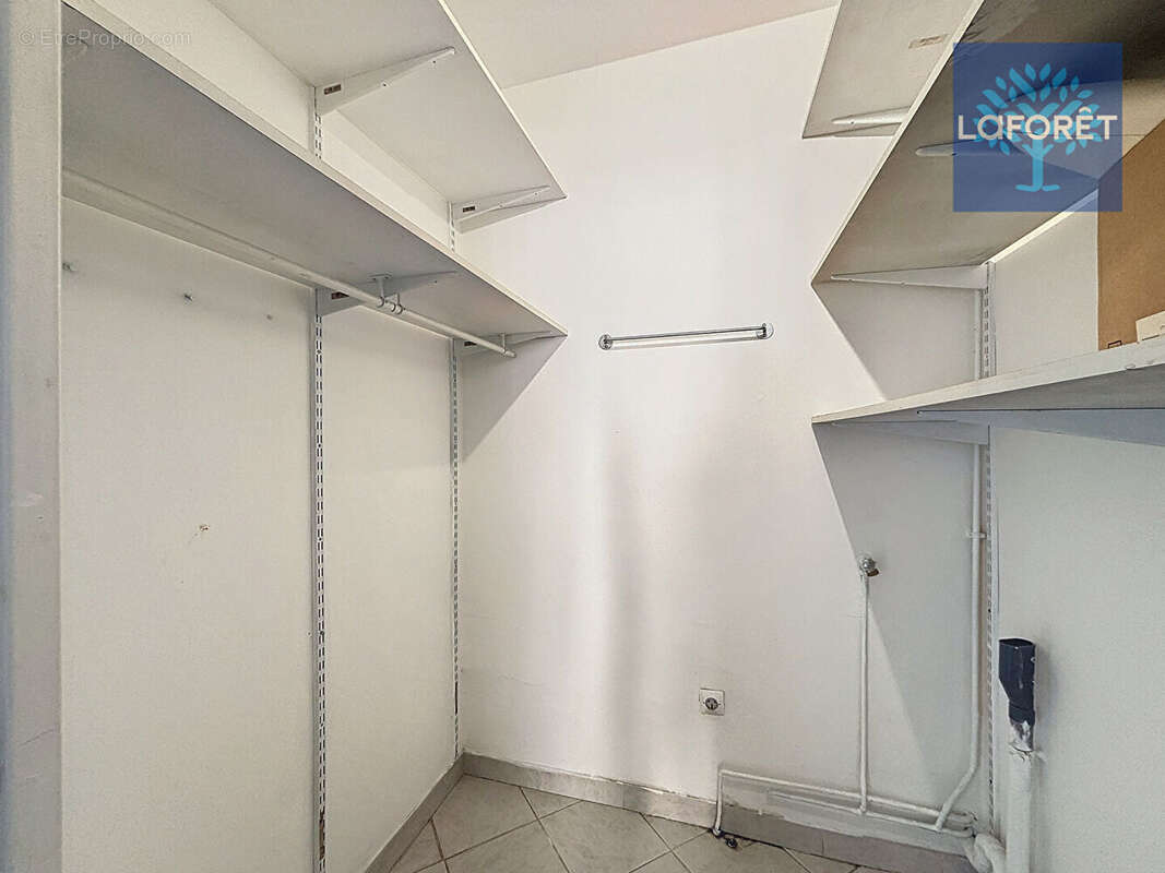 Appartement à SAINT-GENIS-LAVAL