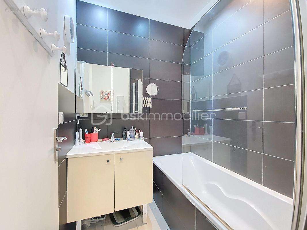 Appartement à LUCENAY