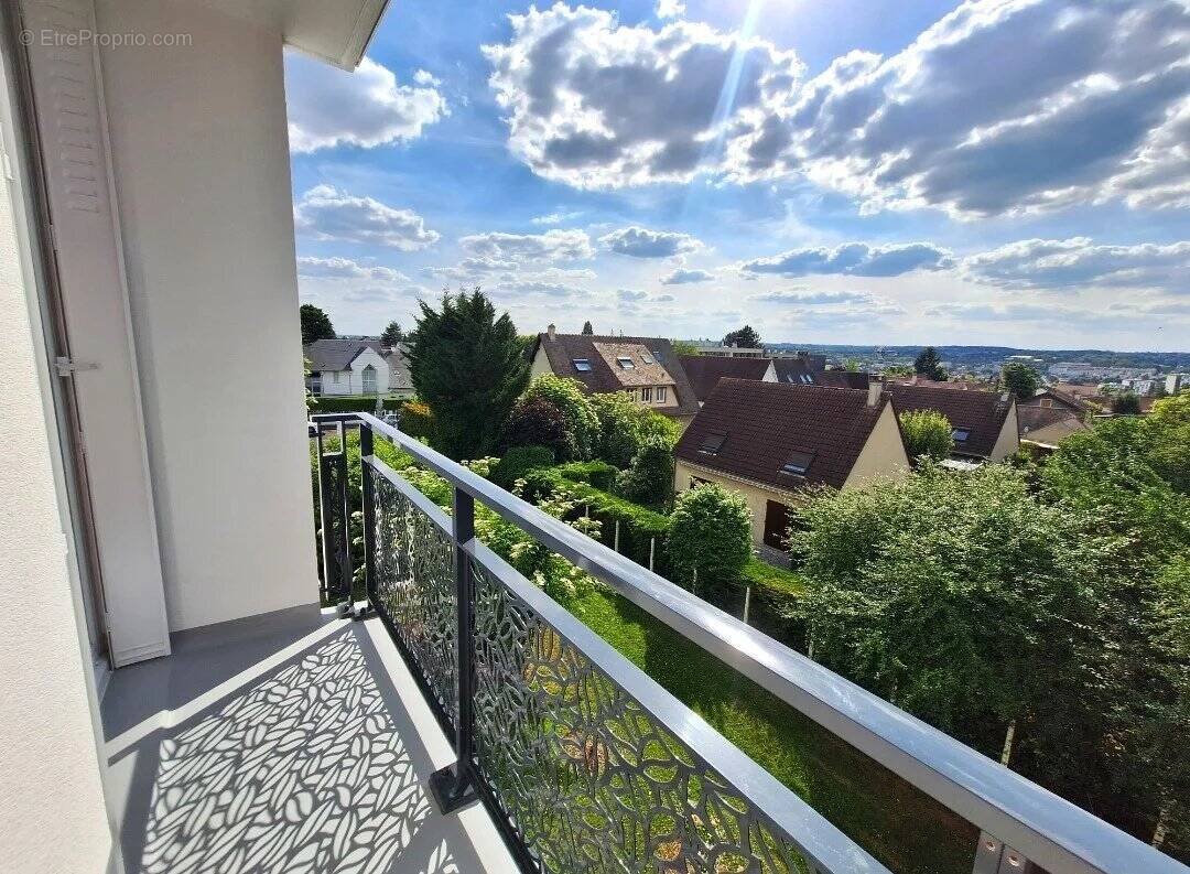 Appartement à L&#039;HAY-LES-ROSES
