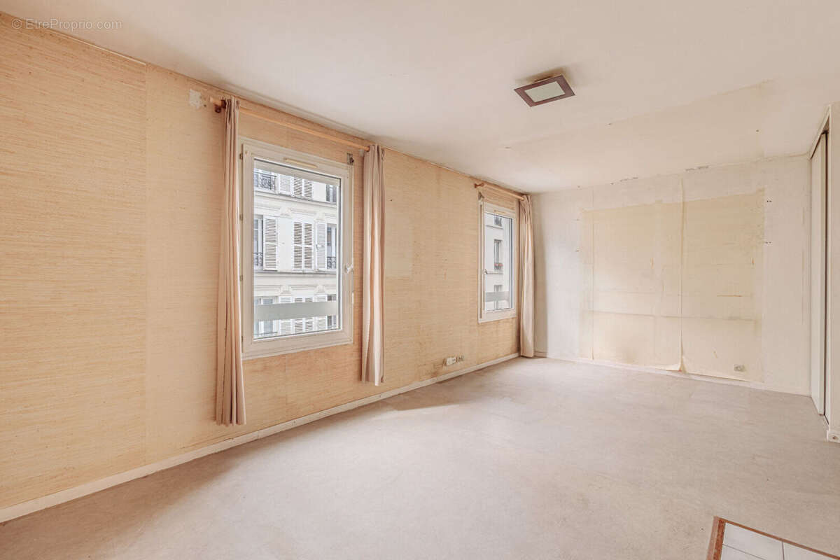 Appartement à PARIS-20E