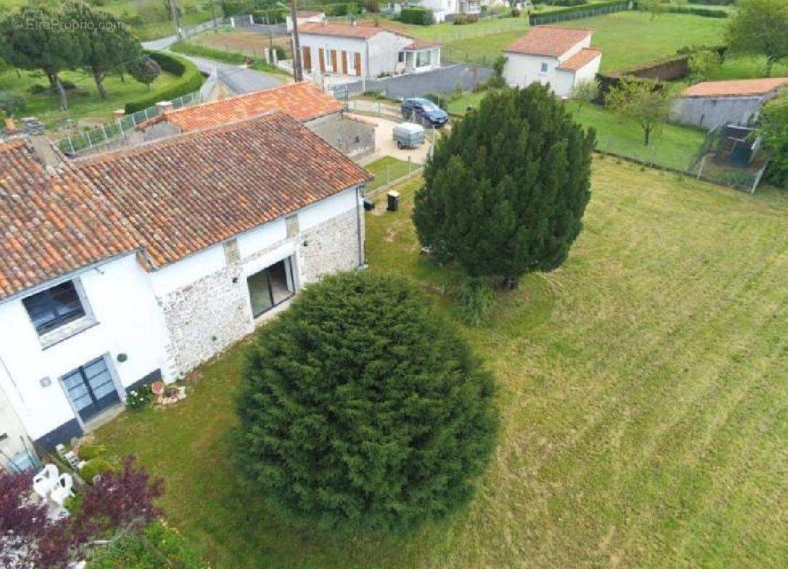Maison à CIVRAY