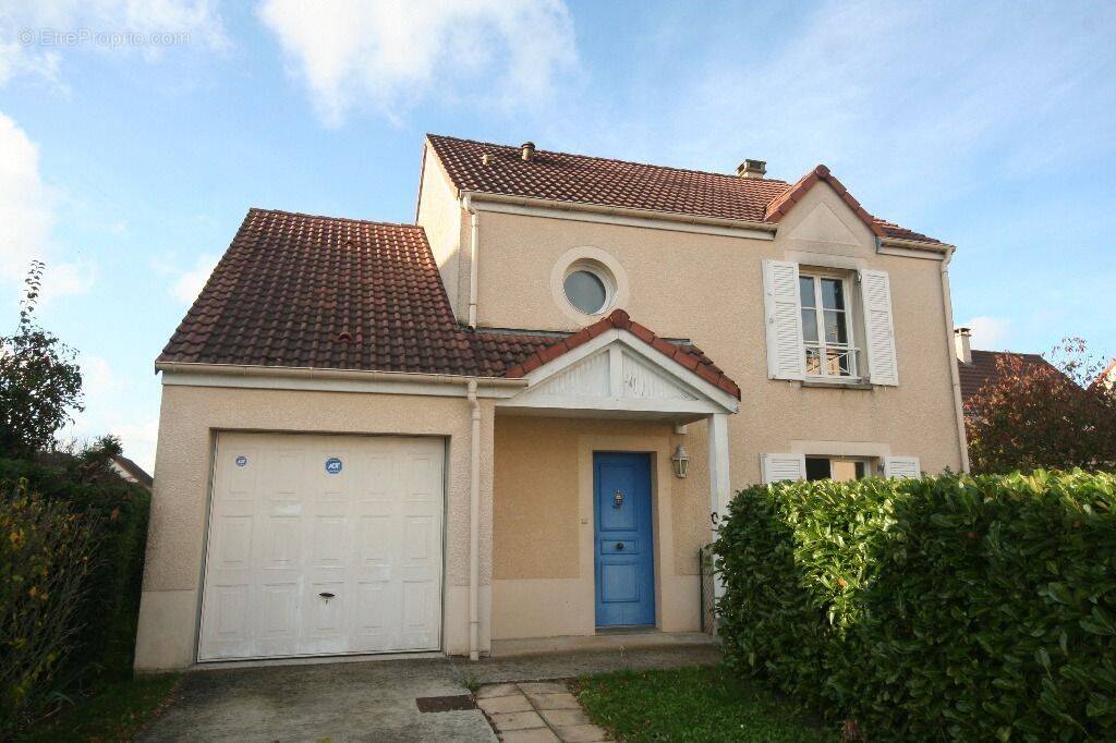 Maison à VERNEUIL-SUR-SEINE