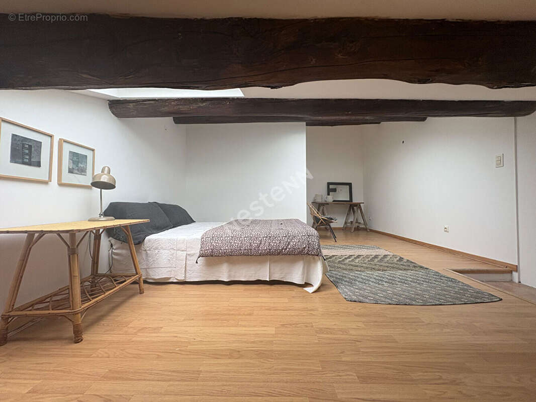 Maison à CUCURON