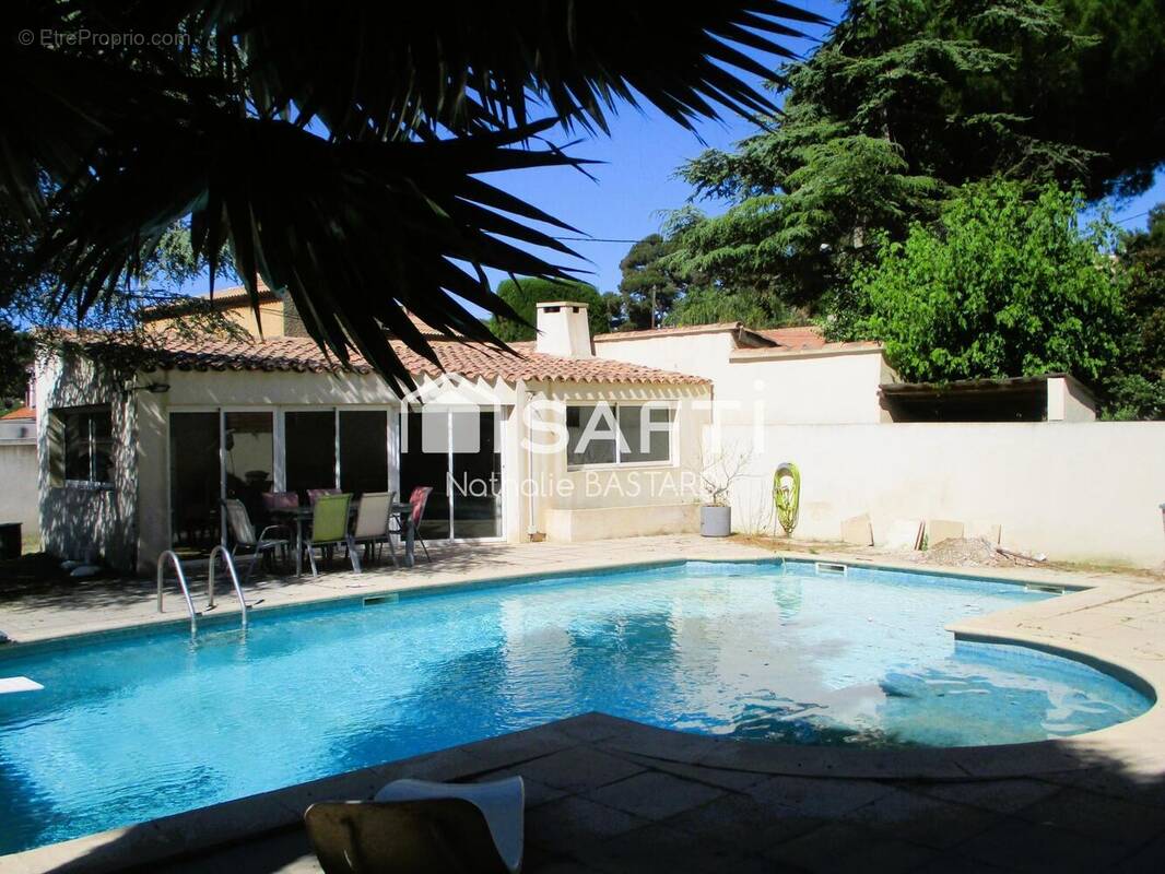 Photo 1 - Maison à SAUSSET-LES-PINS