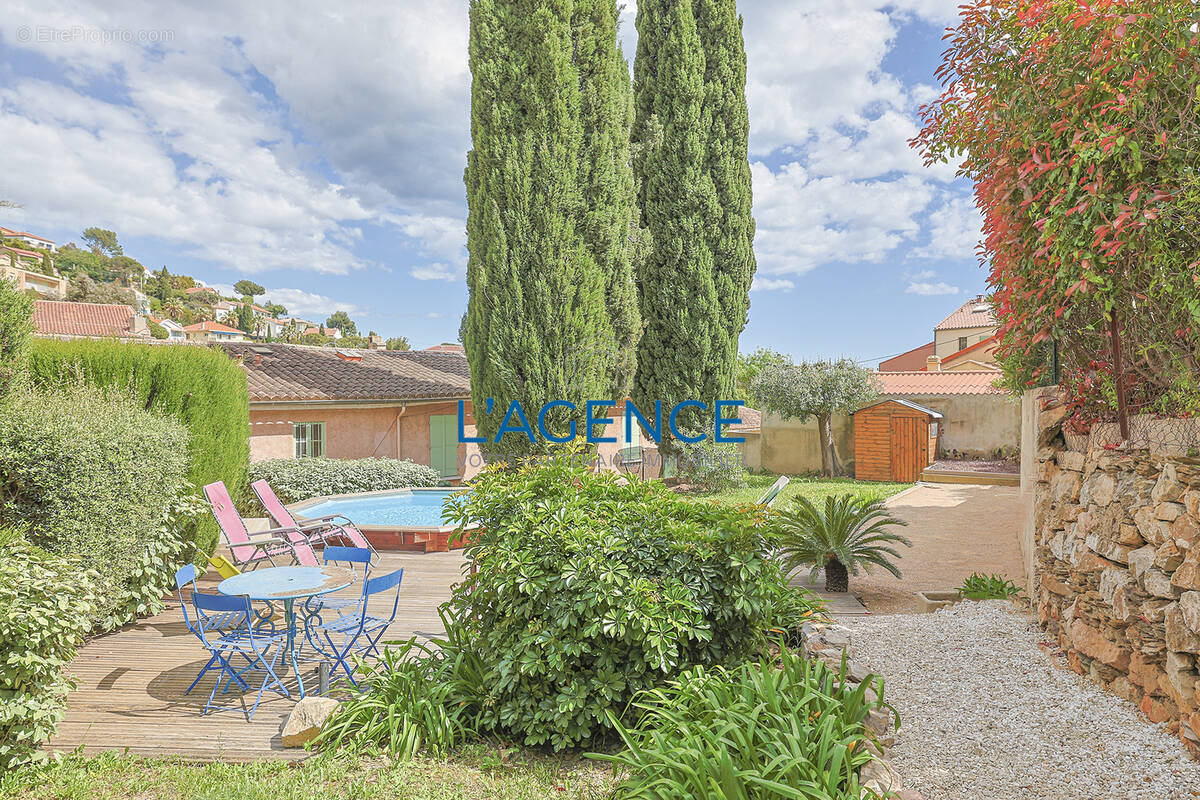 Maison à HYERES