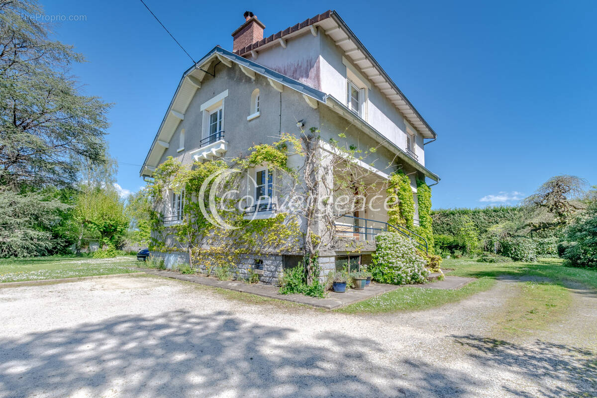 Maison à RILHAC-RANCON